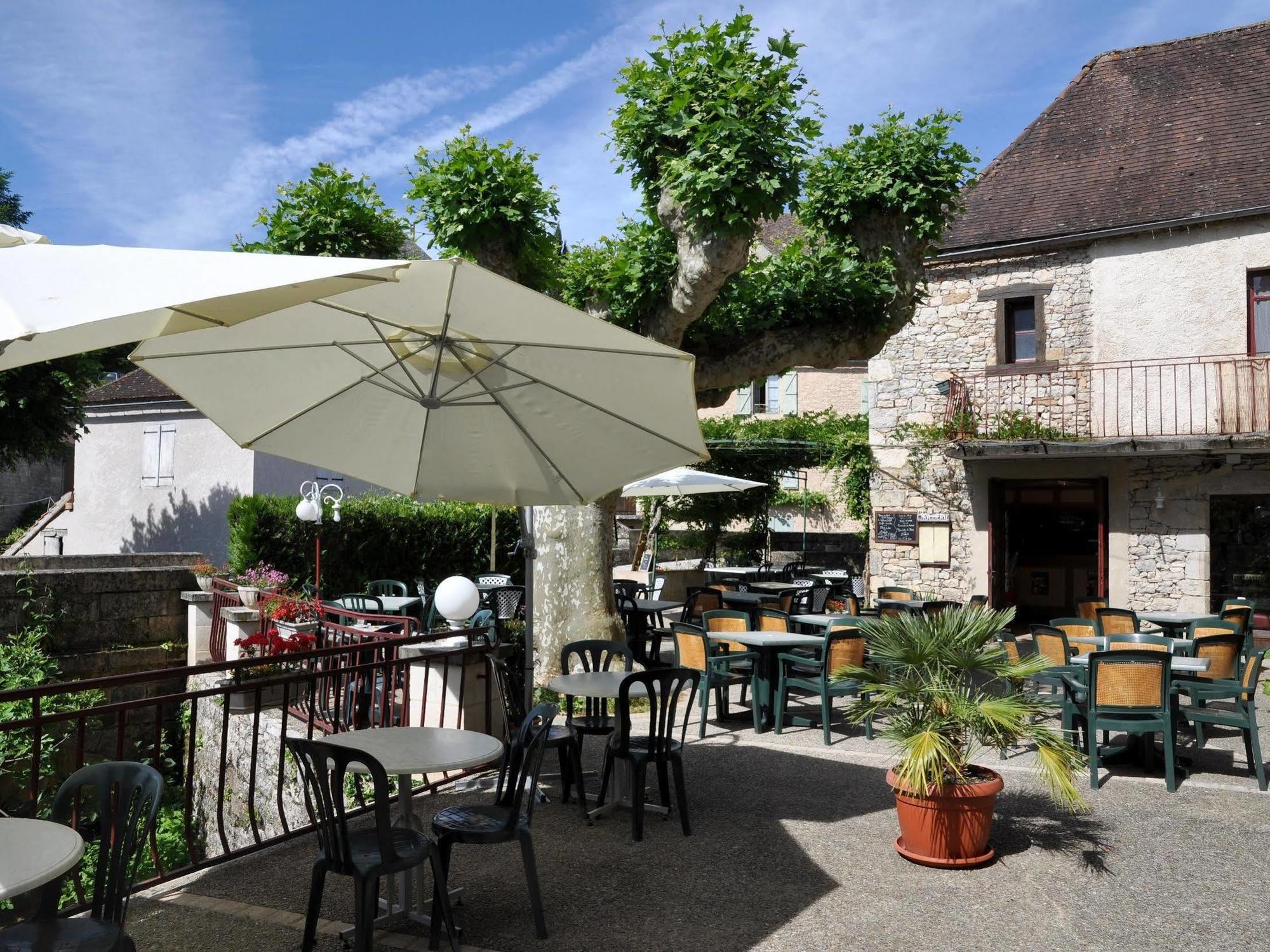 Logis - De L'ile - 3 Etoiles Et Restaurant Hotel